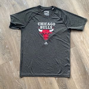 Adidas Chicago Bills Tshirt / 4.99 SHIPPING